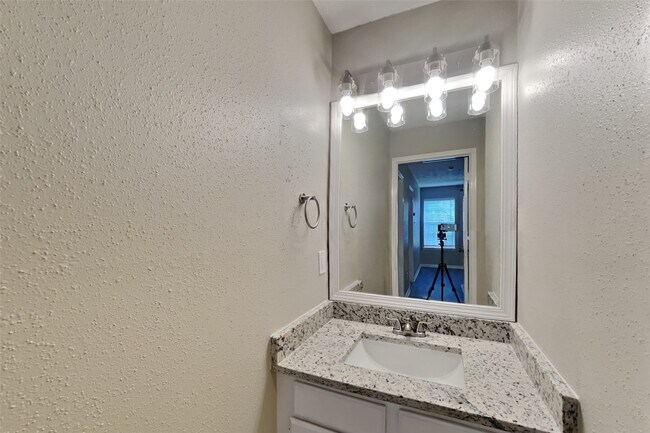 Building Photo - 16411 Willingham Way