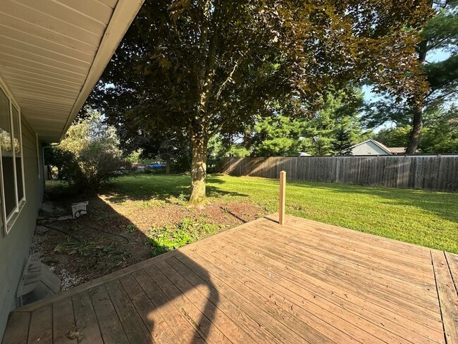 Building Photo - Single Family Home in Alto!