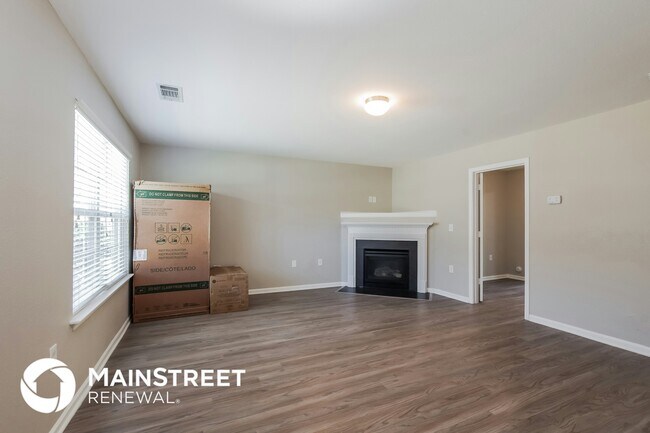 Building Photo - 6216 Summerour Place