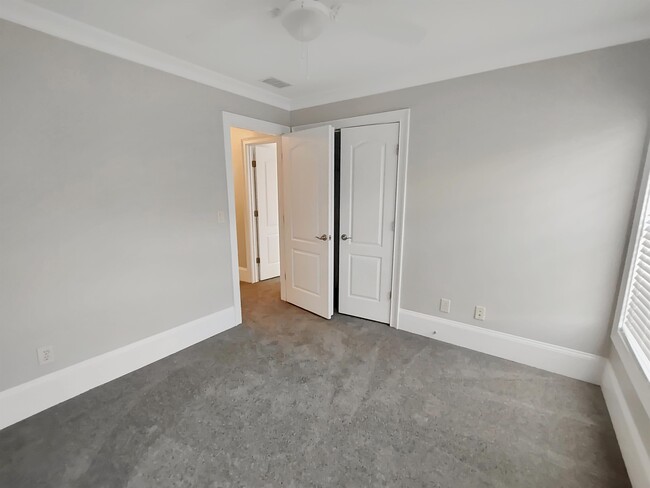 Building Photo - 2772 Durham Dr NE
