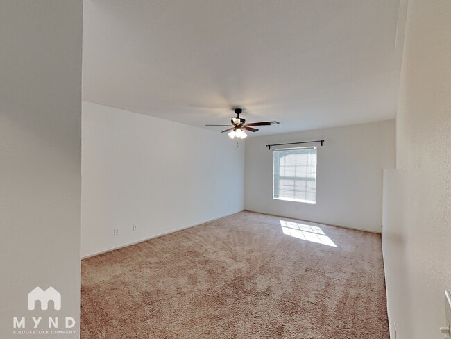 Building Photo - 8042 Laurena Ave
