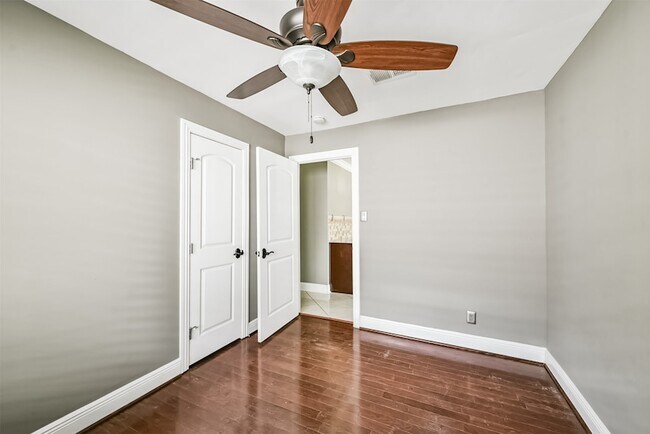 Building Photo - 6833 Concho St