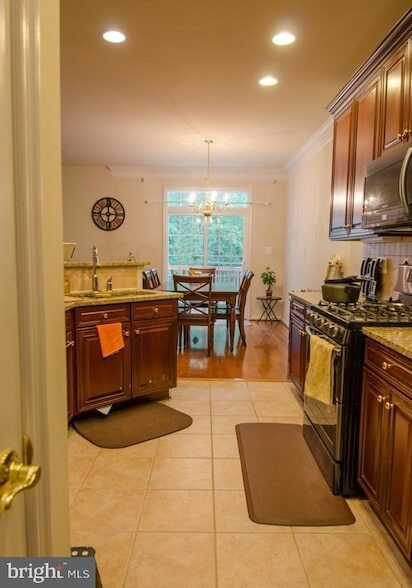 Building Photo - 12176 Bridgend Run