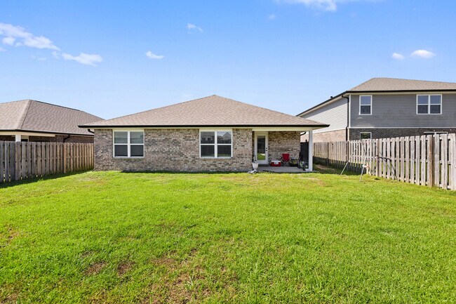 Building Photo - 1016 Limpkin St