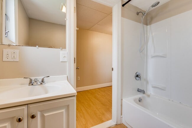 Building Photo - 1922 Shamokin St