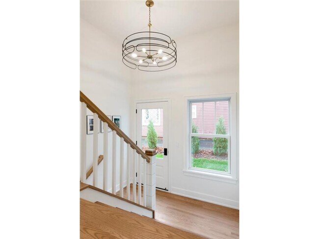 Building Photo - 231 Manitoba Ave