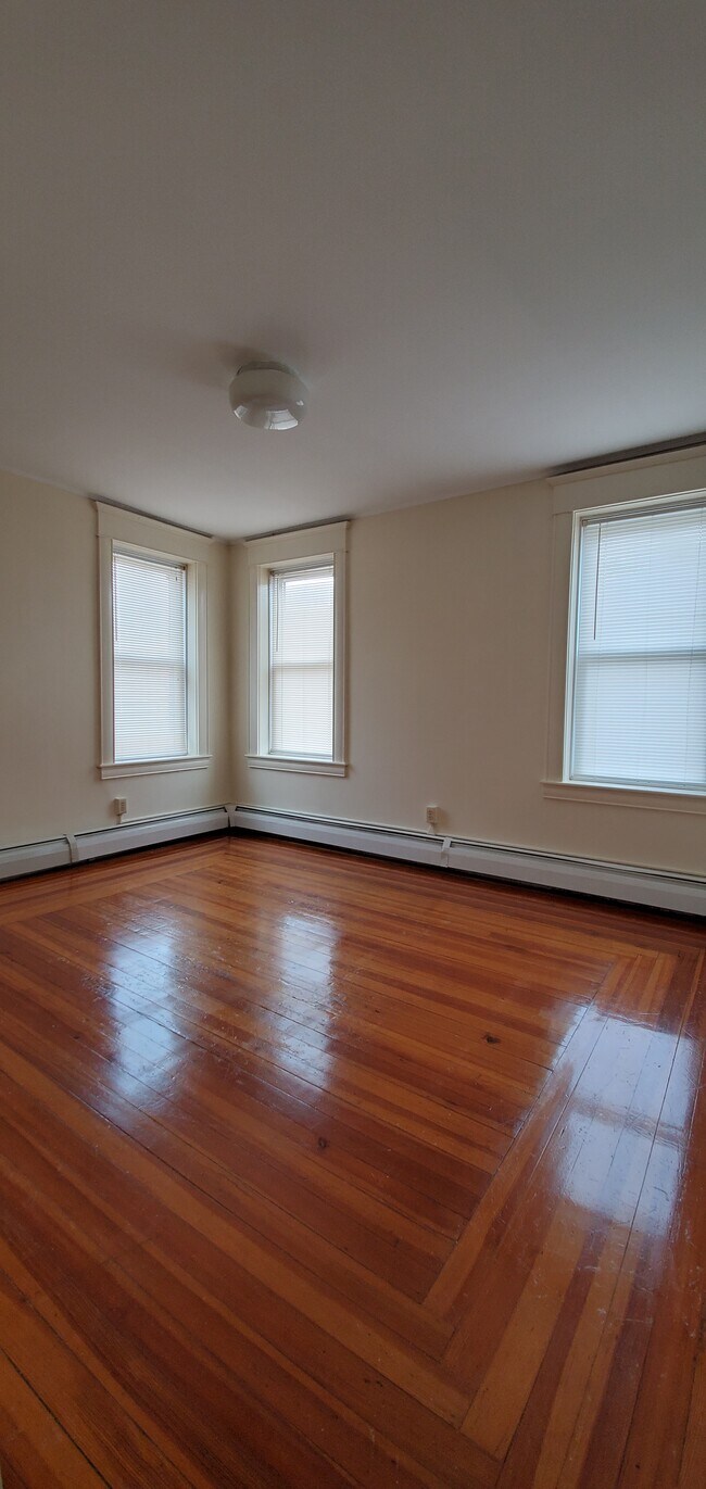 Inside angle of the bedroom - 21 Walter St