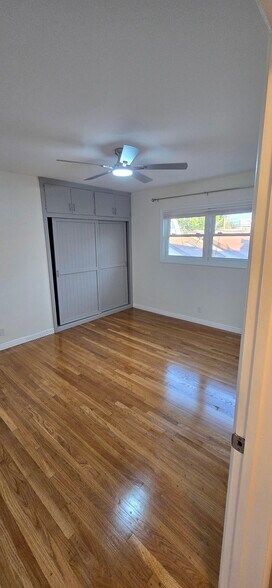 Building Photo - 2075 E Appleton St