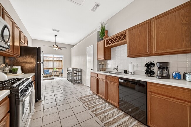 Building Photo - 5814 N Magazine Cir