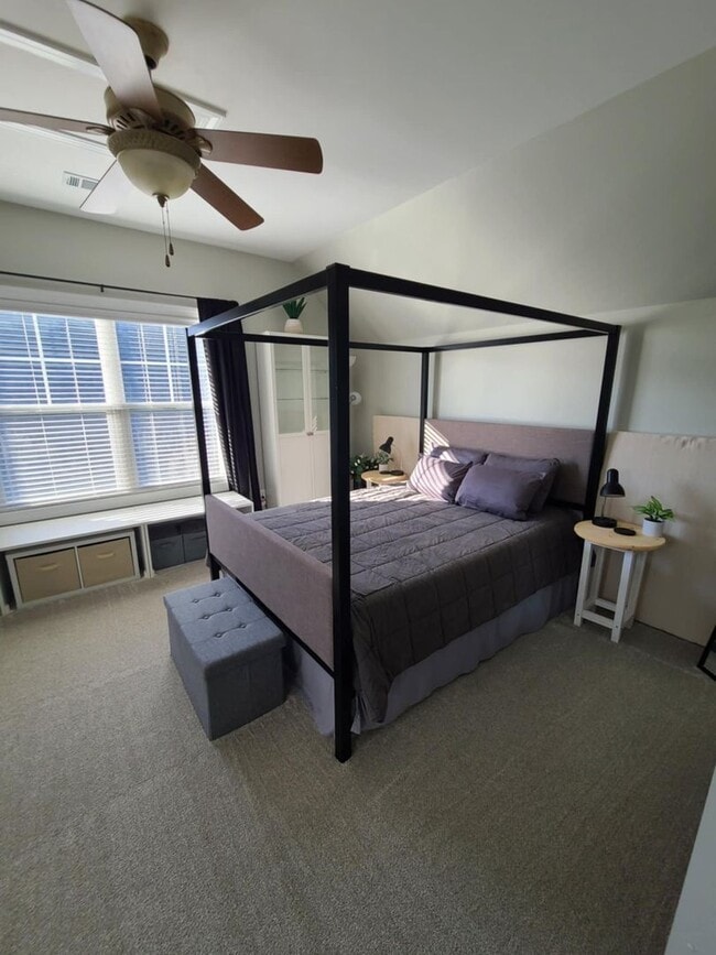 Building Photo - Welcome Home to Comfort and Style in North Charleston, SC!