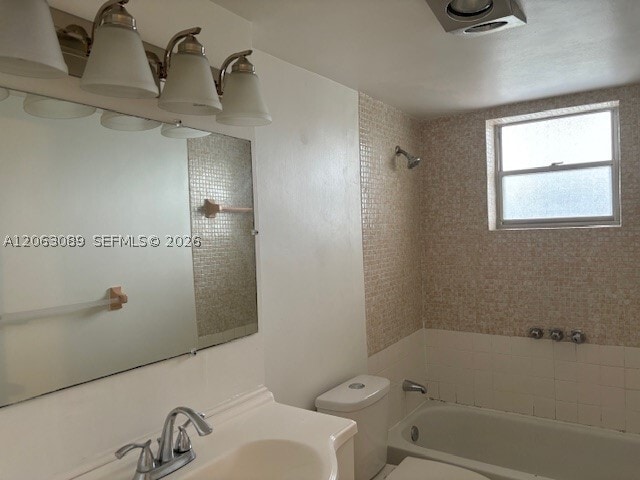 Building Photo - 2815 NE 201st Terrace