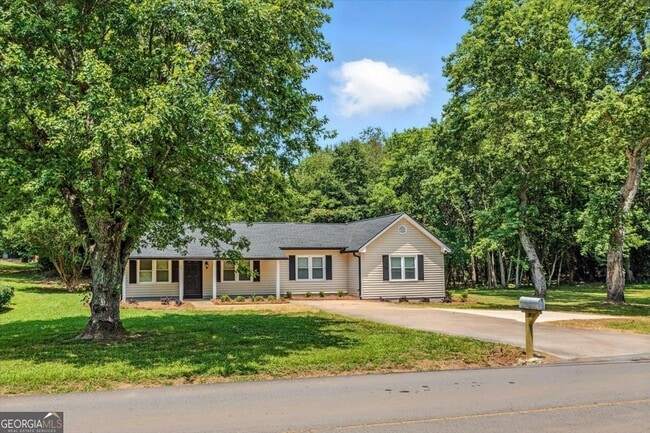 Building Photo - 158 Sproull Rd SE