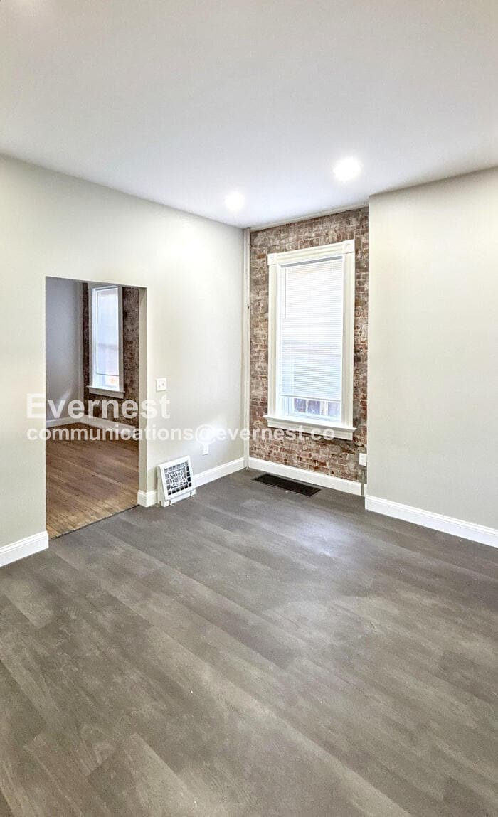 Building Photo - 7621 Virginia Ave