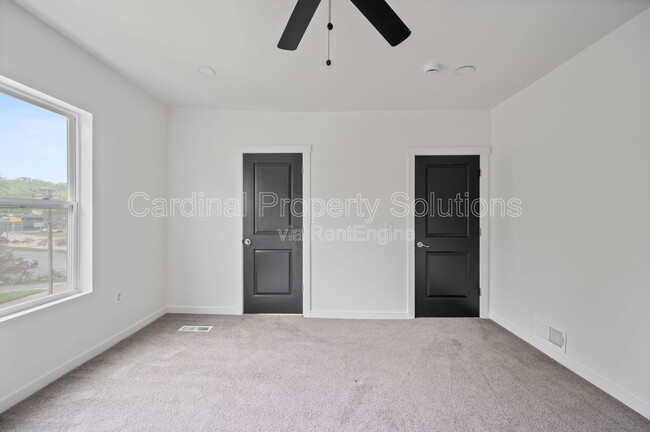 Building Photo - 433 Dorchester Ave