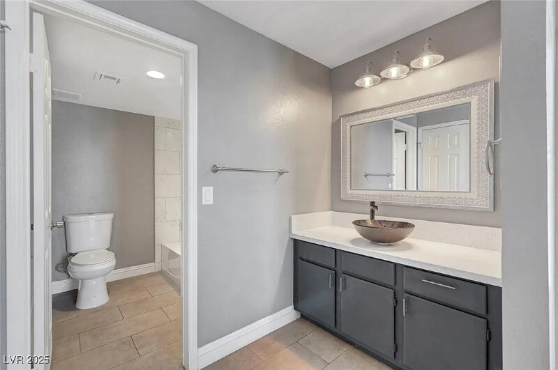 Building Photo - 231 W Horizon Ridge Pkwy