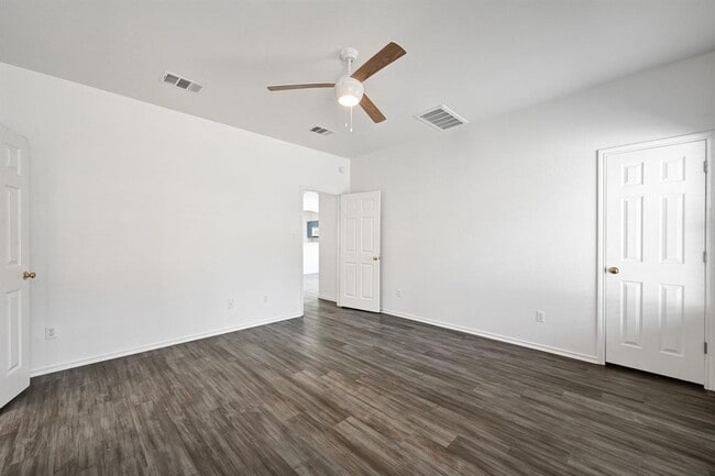 Building Photo - 9206 Brents Elm Dr