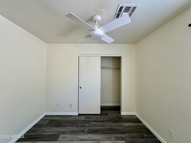 Building Photo - 2380 E Derringer Way