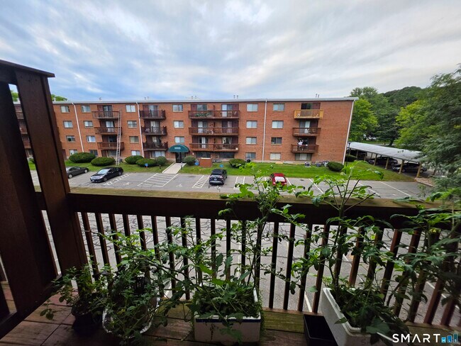 Building Photo - 2320 Harbor View Dr