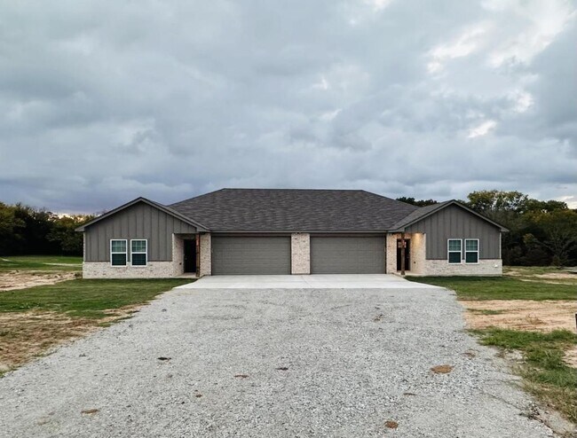 Building Photo - 1110 Tennison Rd