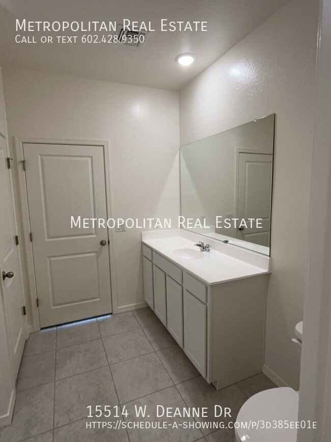 Building Photo - 15514 W Deanne Dr