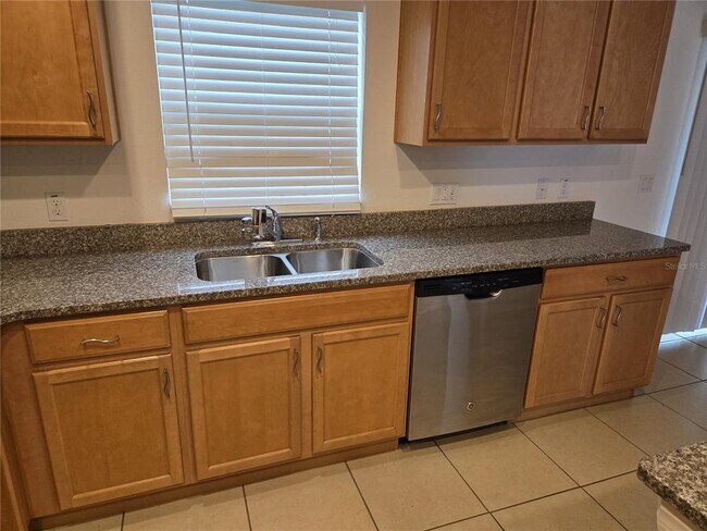 Building Photo - 3876 Carrick Bend Dr