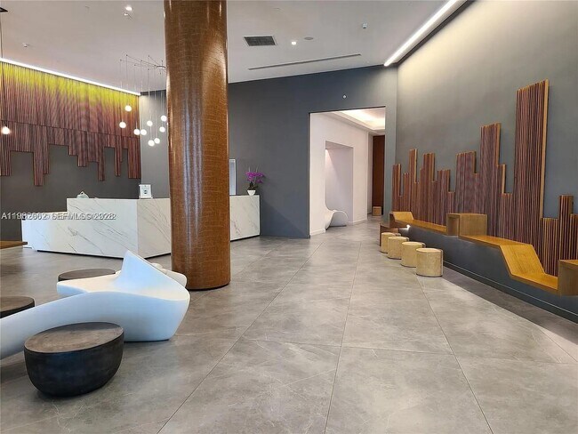 Building Photo - 350 S Miami Ave