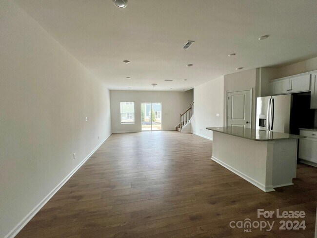 Building Photo - 3546 Secrest Lndg