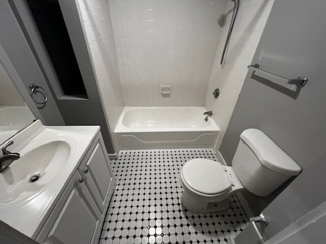 Building Photo - 11 Sunset St