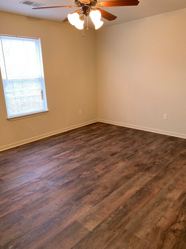 Building Photo - 20959 Harbor Ln