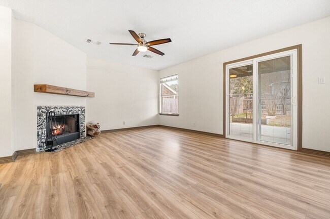 Building Photo - 6931 Quail Branch