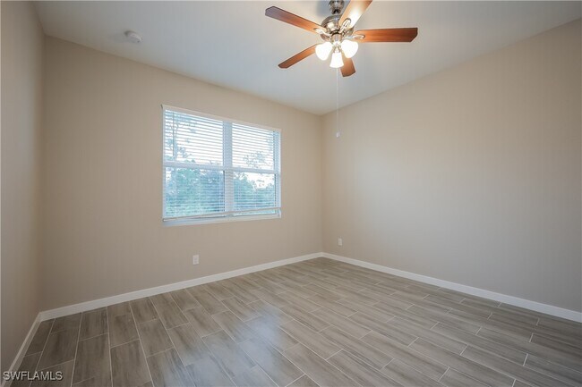 Building Photo - 3204 66th St W