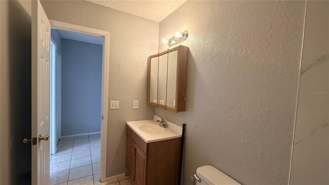 Building Photo - 106 Booth Ln