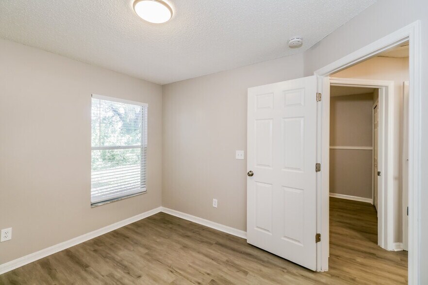 Building Photo - 22501 Crows Nest Ct