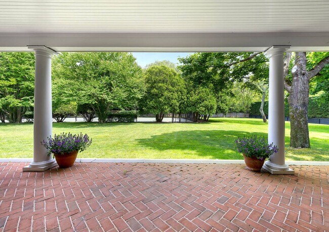 Building Photo - 154 Captains Neck Ln