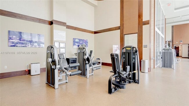 Building Photo - 16001 Collins Ave