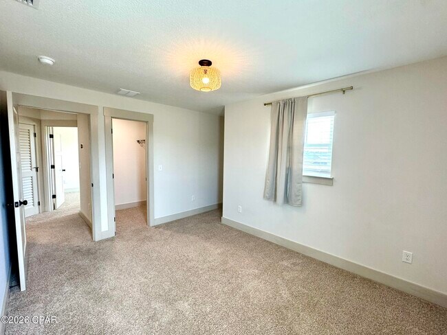 Building Photo - 3806 Heartwood St