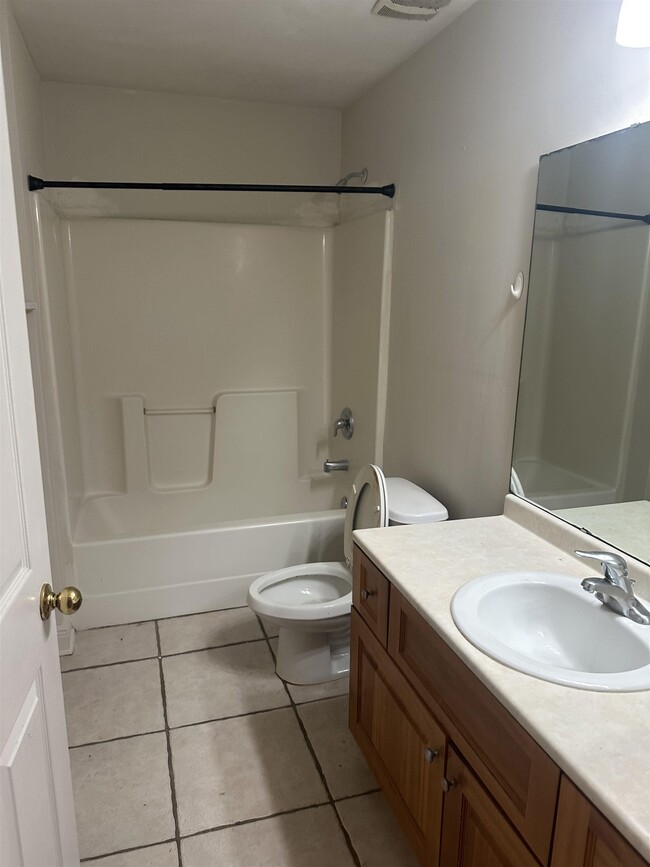 Building Photo - 3294 Sawtooth Dr