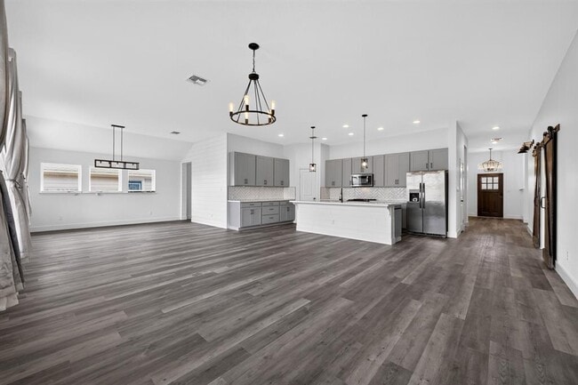 Building Photo - 104 Joseph Hawkins Ln