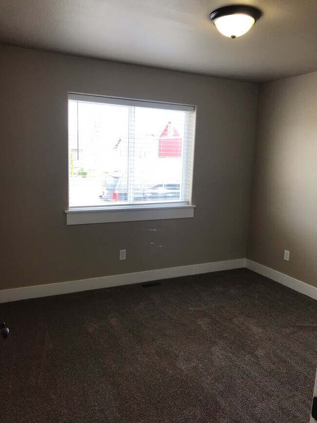 Building Photo - 3026 Hunters Ridge Loop