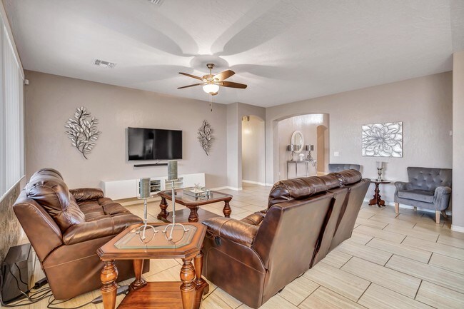 Building Photo - 14713 Rockbridge