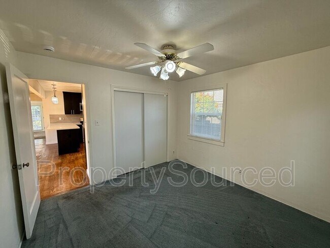 Building Photo - 221 N Lincoln Ave