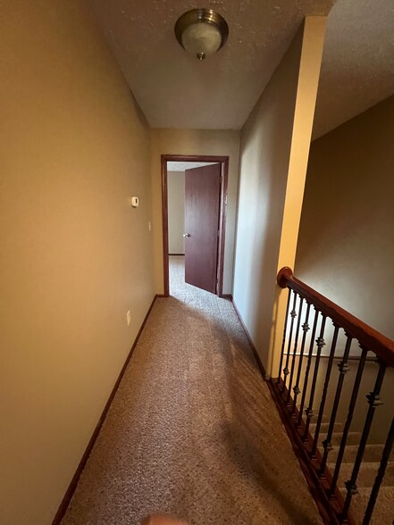 Building Photo - 4831 10th Ave