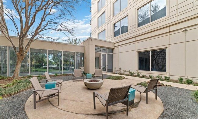 Building Photo - 3333 Allen Pkwy