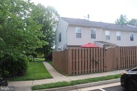 Building Photo - 20408 River Bank St