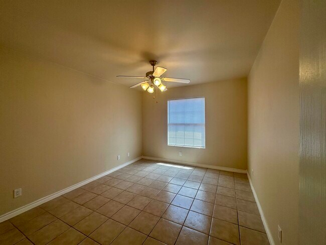 Building Photo - 9802 Cantera Ct