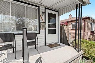 Building Photo - 5659 Lathers St