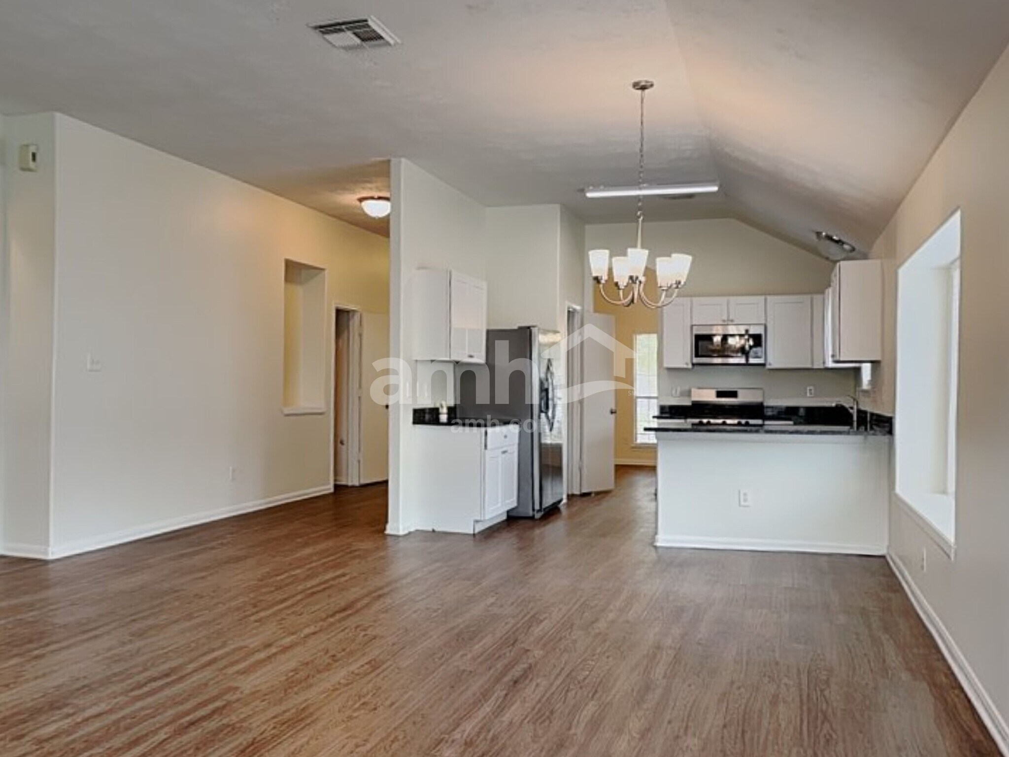 Building Photo - 2543 Fox River Ln