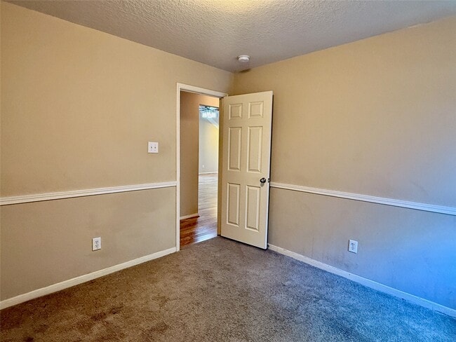 Building Photo - 18530 Alemarble Oak St