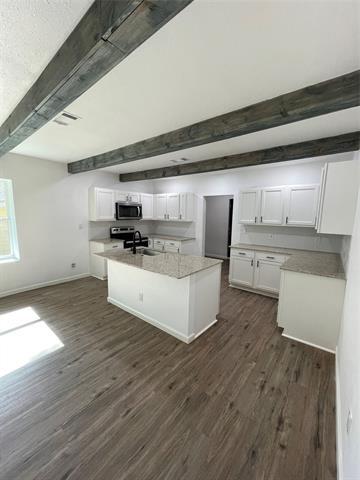 Building Photo - 607 E Monterey St