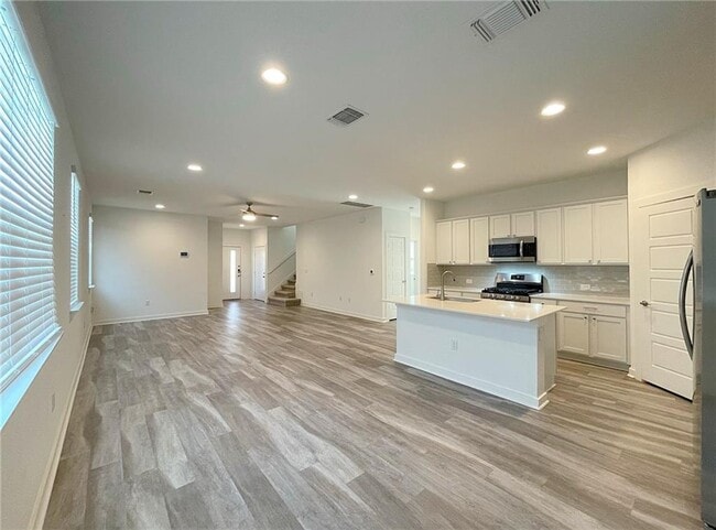 Building Photo - 2316 Clemence Ln